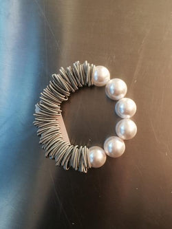 Silver Spring Ring Bracelet with White Mother of Pearl