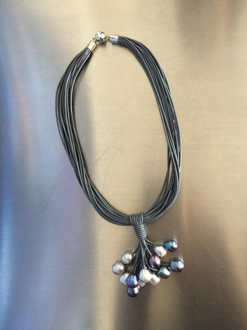 Short Gray Cluster Leather Necklace with Gray Pearls